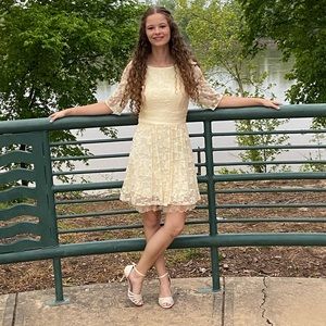 Brand new short dress, size large